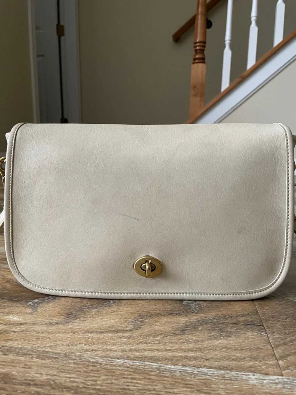 Coach Vintage Turnlock Shoulder Bag in Bone - Picture 2 of 16